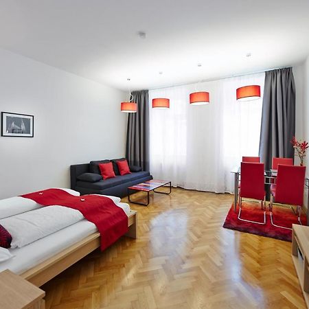 Stadthalle - Familycityapartment Vienna Esterno foto
